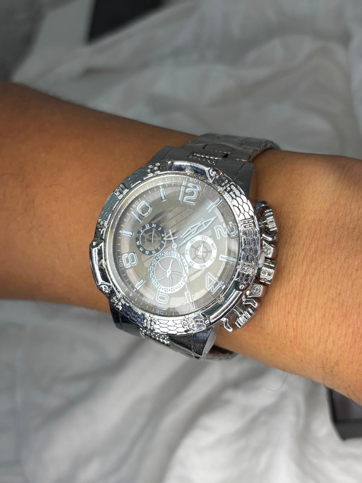 Reloj Silver Estilo Dragon
