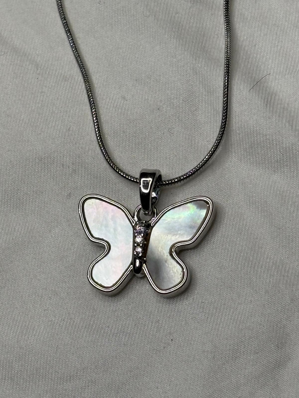 Collar Mariposa Nácar