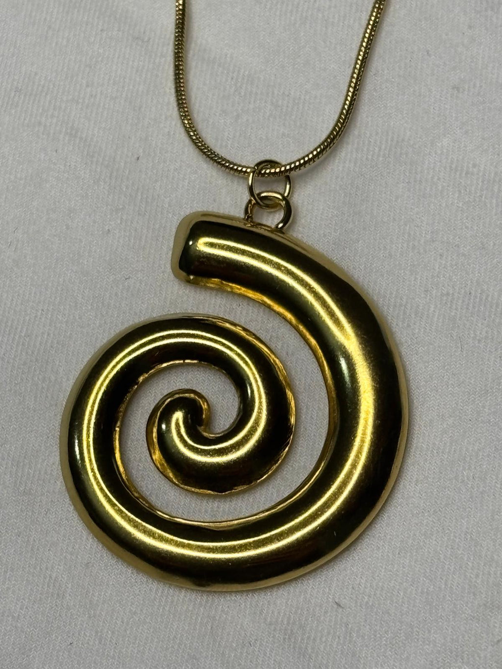 Collar Caracol Gold