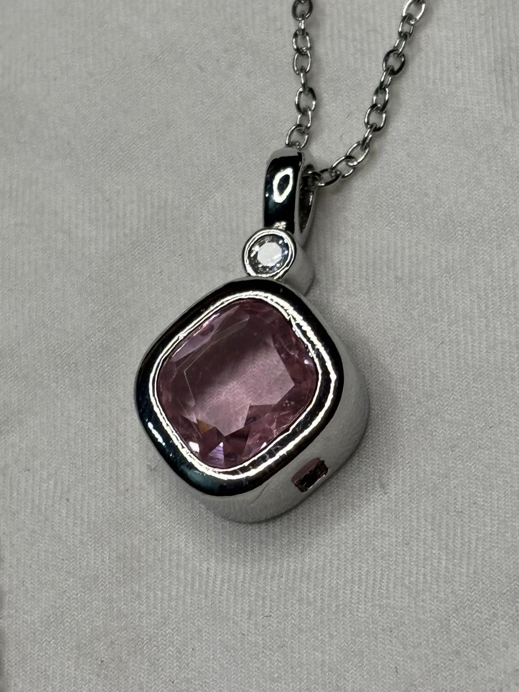 Collar Cubo Cristal