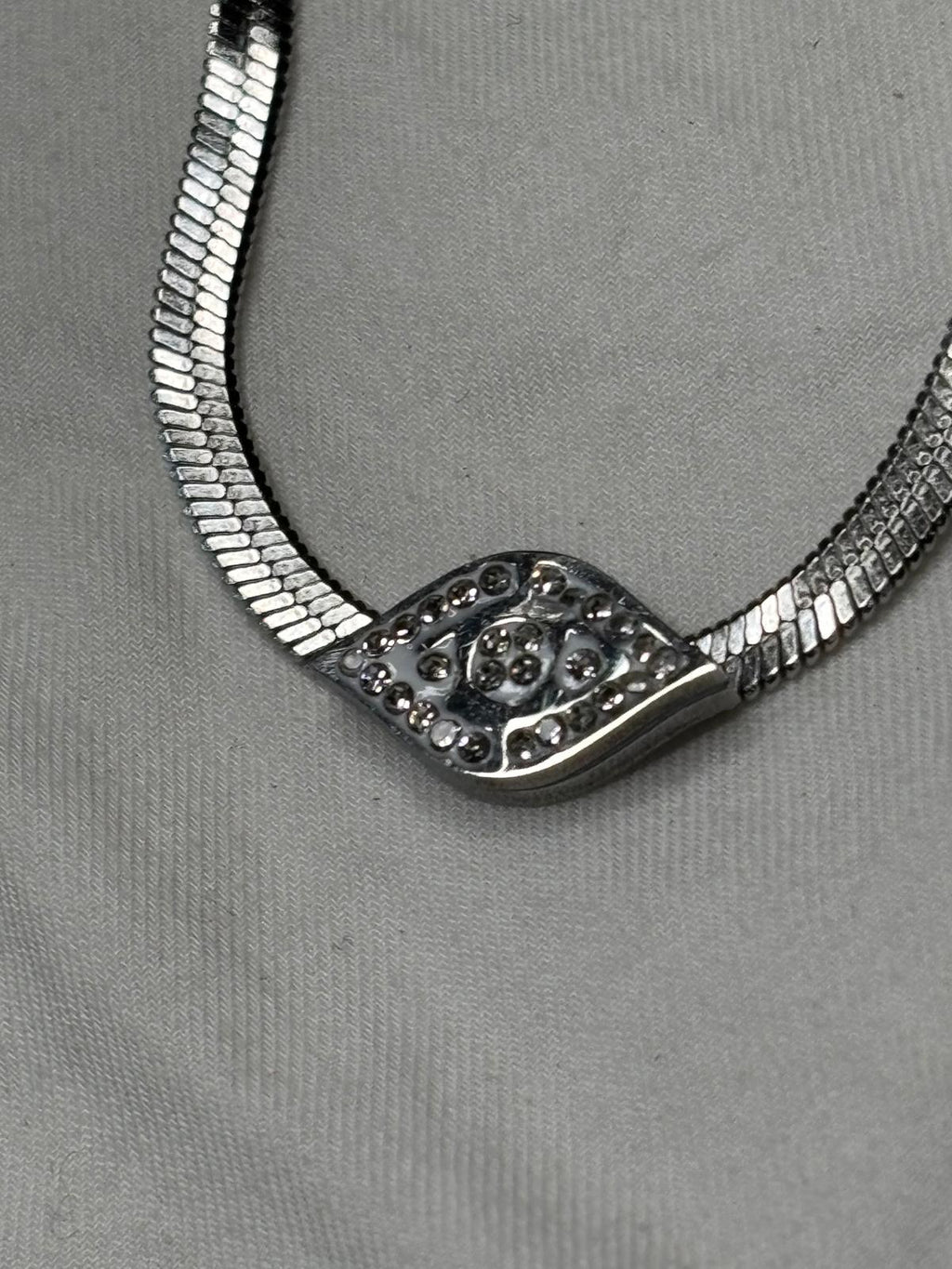 Collar Ojo Protector
