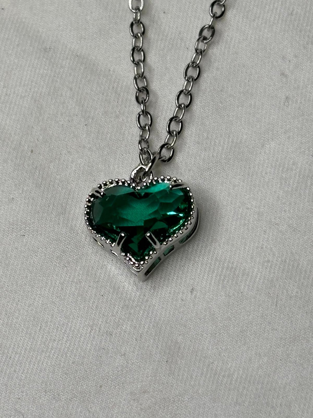Collar Corazon Místico