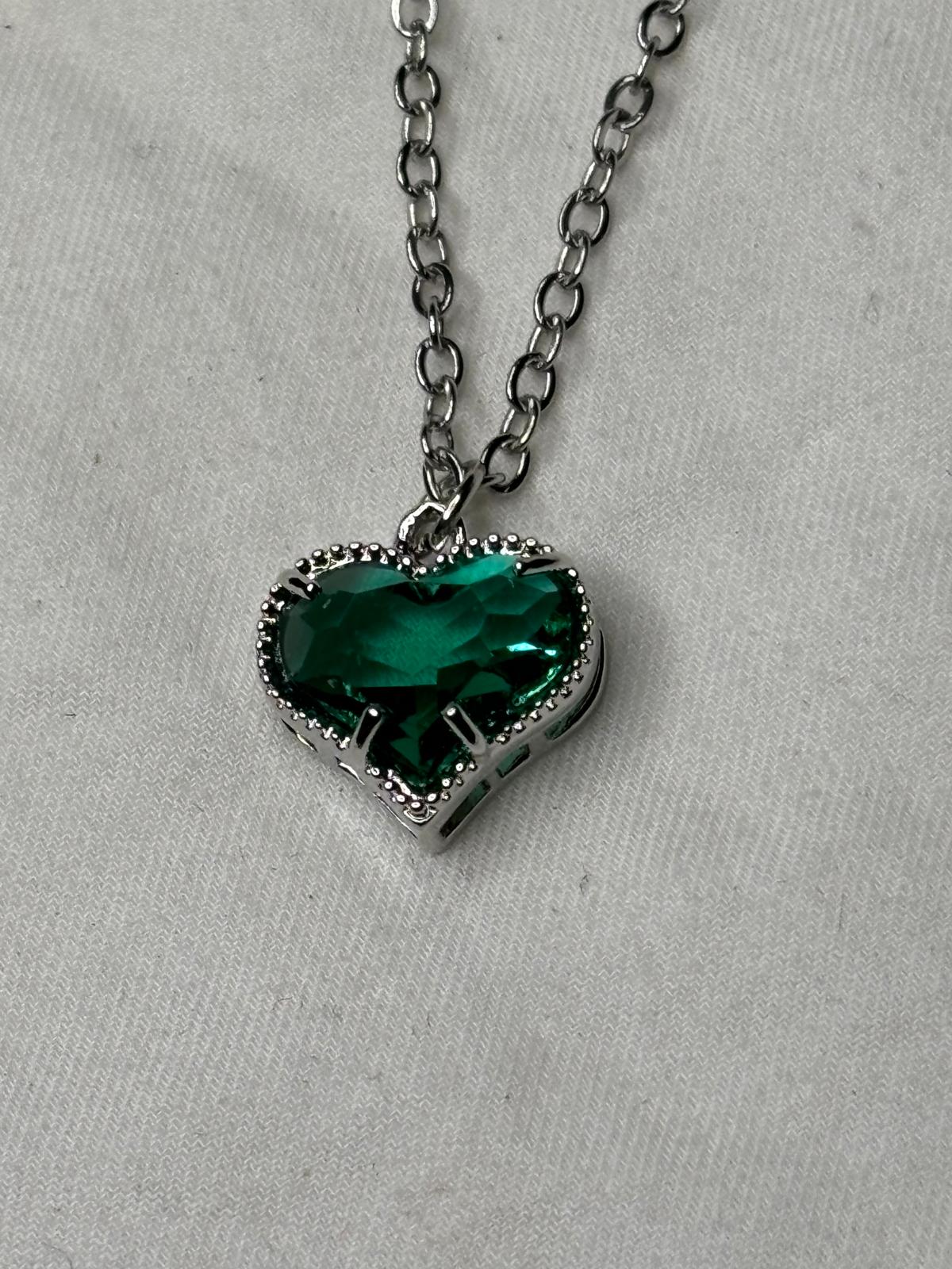 Collar Corazon Místico